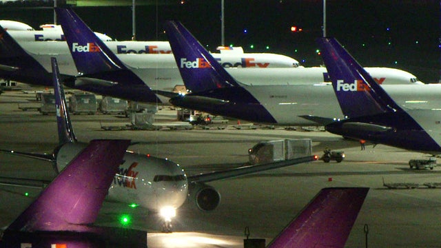 fedex-planes.jpg 