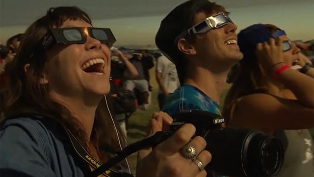 eclipse-viewers-in-2017-1280.jpg 