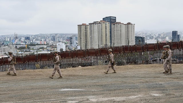border.jpg 
